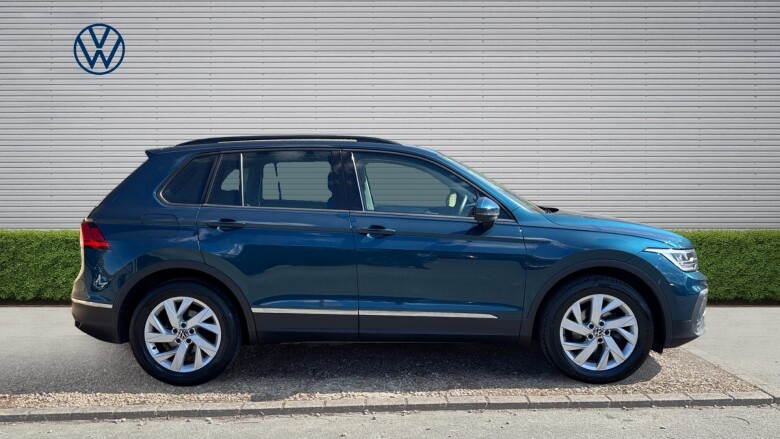 Volkswagen Tiguan 1.5 TSI Life 5dr Petrol Estate